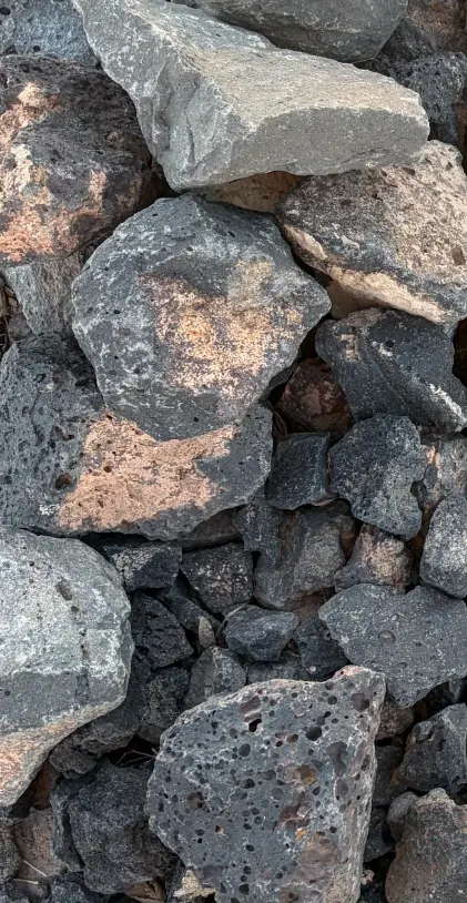 Black Chunky Rocks